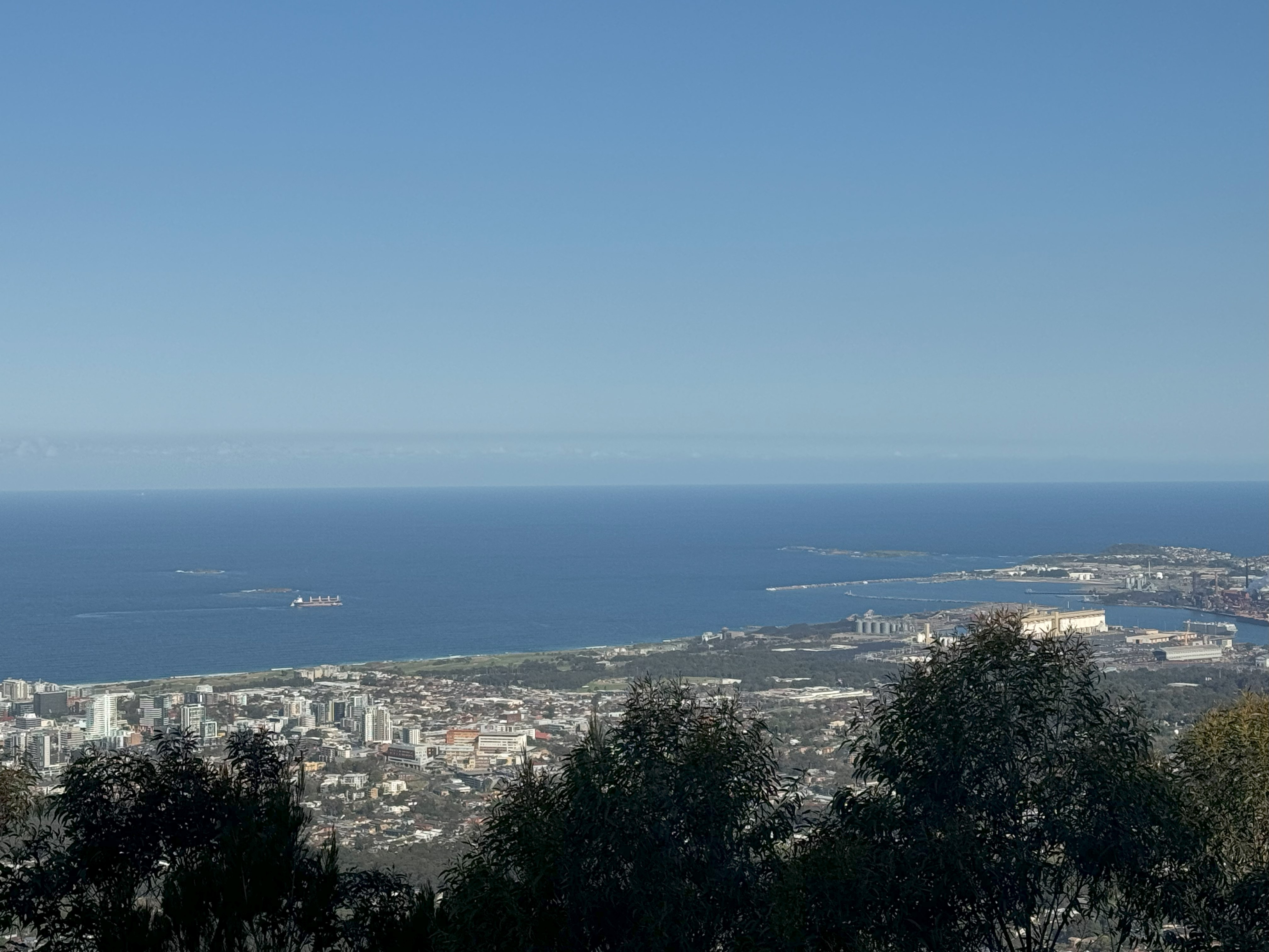Wollongong from Mt. Keira summit.
